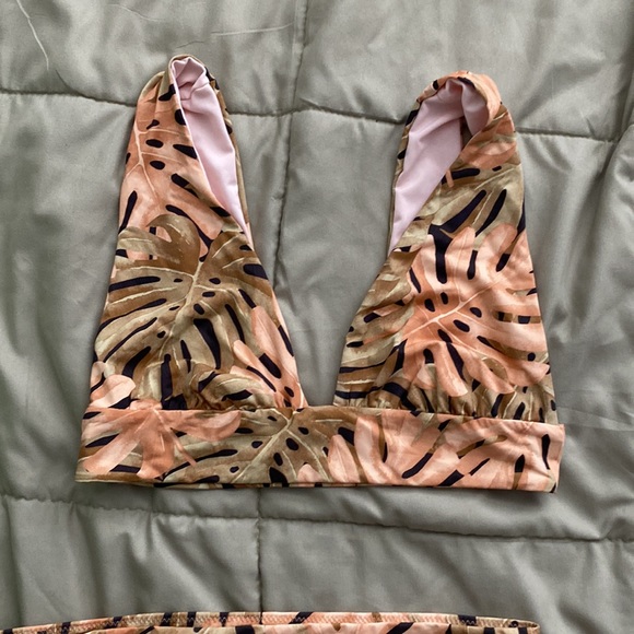 Billabong Three Piece Botanical Bikini - Picture 4 of 8
